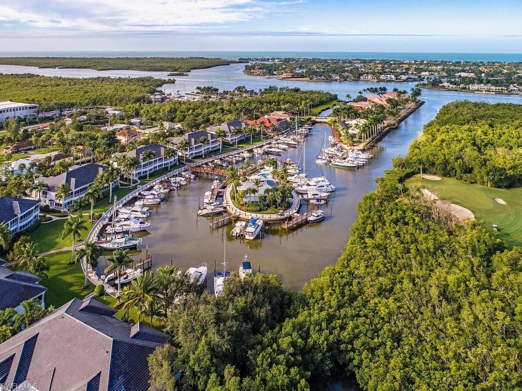 5080 Yacht Harbor Cir 103, Naples, FL 34112-26