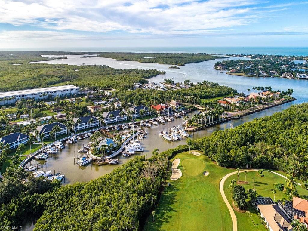 5080 Yacht Harbor Cir 103, Naples, FL 34112-27