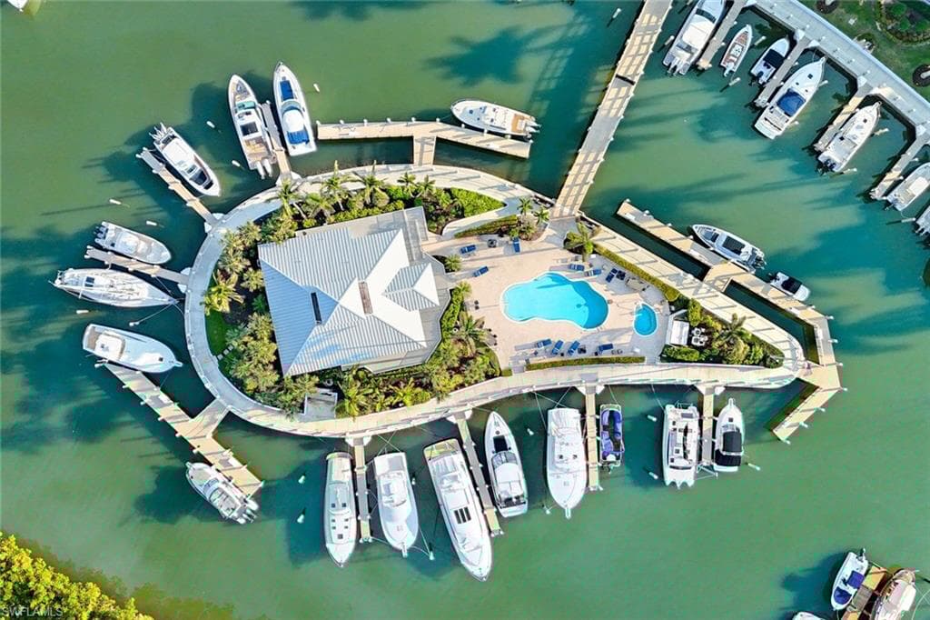 5080 Yacht Harbor Cir 103, Naples, FL 34112-29