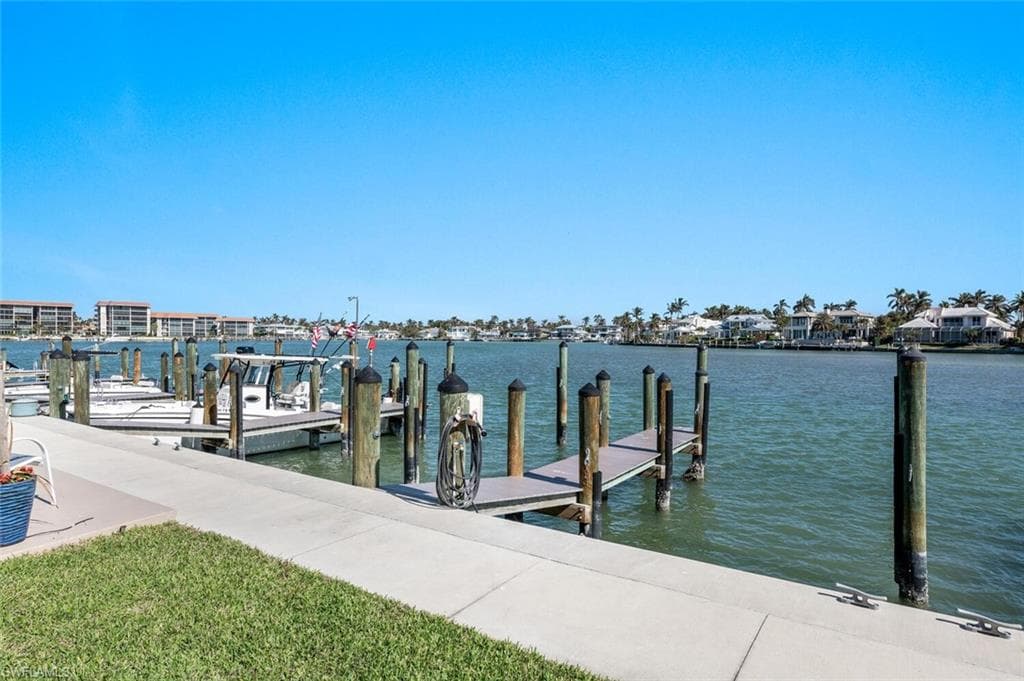 2500 Gulf Shore Blvd N S10, Naples, FL 34103-11