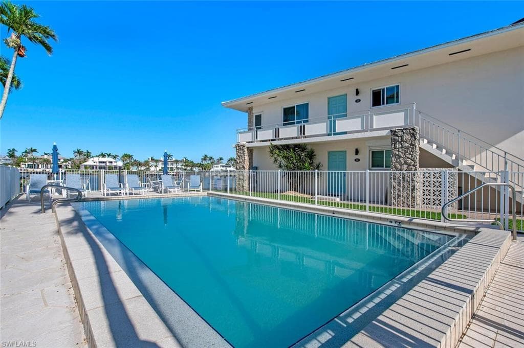 2500 Gulf Shore Blvd N S10, Naples, FL 34103-12