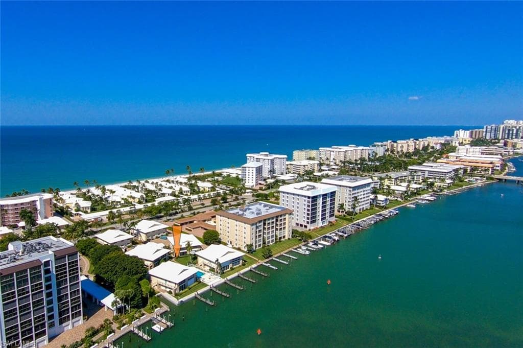 2500 Gulf Shore Blvd N S10, Naples, FL 34103-25