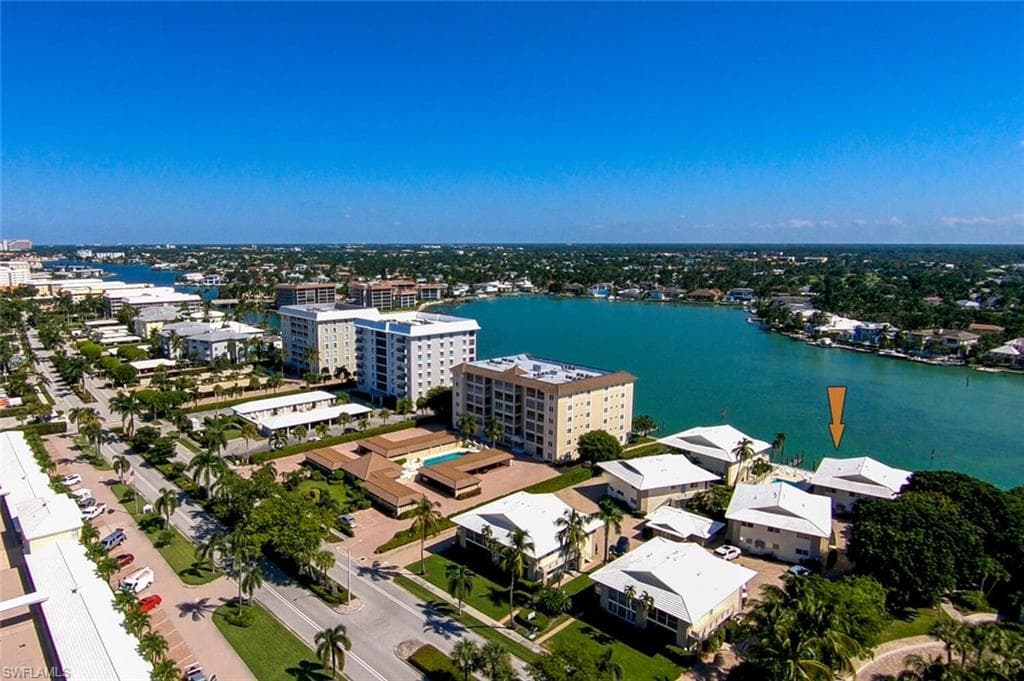 2500 Gulf Shore Blvd N S10, Naples, FL 34103-26
