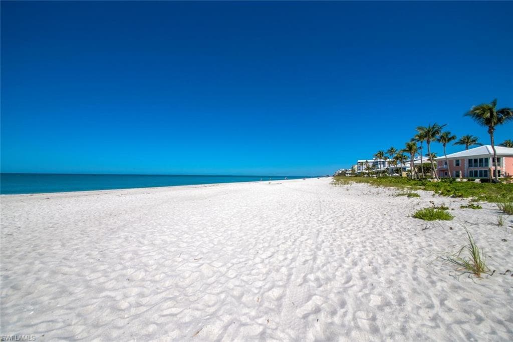 2500 Gulf Shore Blvd N S10, Naples, FL 34103-29