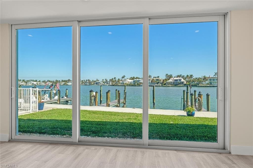 2500 Gulf Shore Blvd N S10, Naples, FL 34103-2