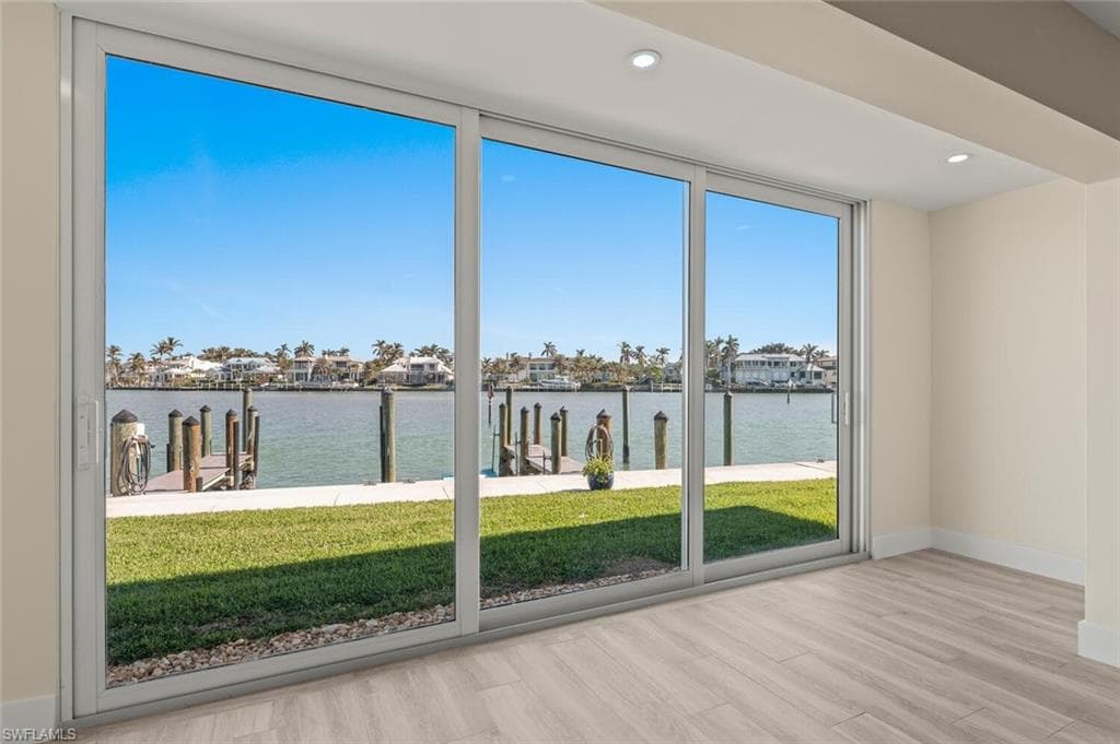 2500 Gulf Shore Blvd N S10, Naples, FL 34103-4