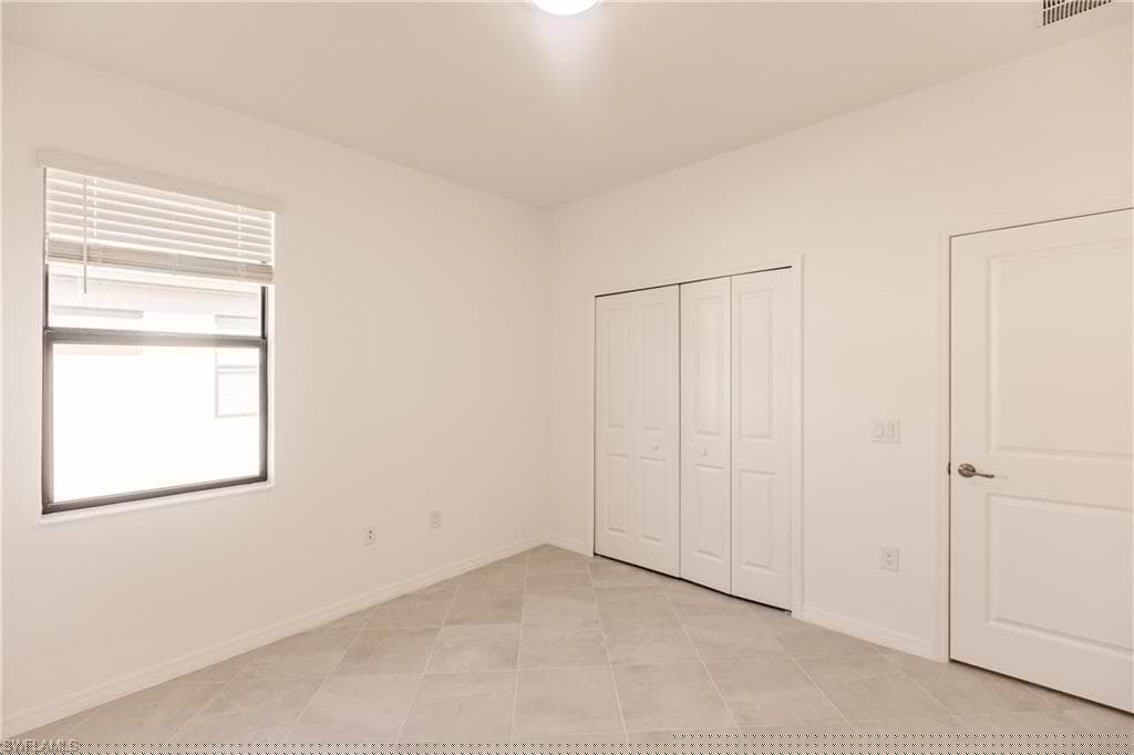 3305 Altimira Dr, Fort Myers, FL 33905-15