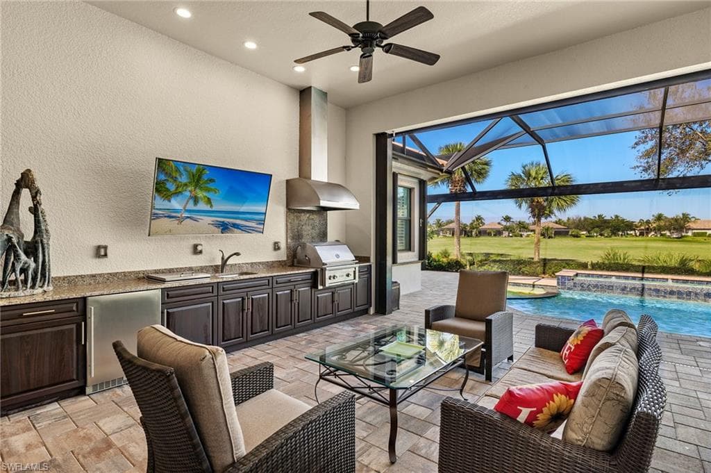 12449 Lockford Ln, Naples, FL 34120-22