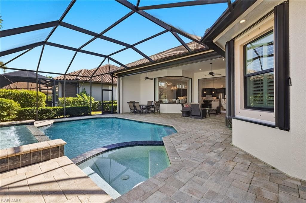 12449 Lockford Ln, Naples, FL 34120-24