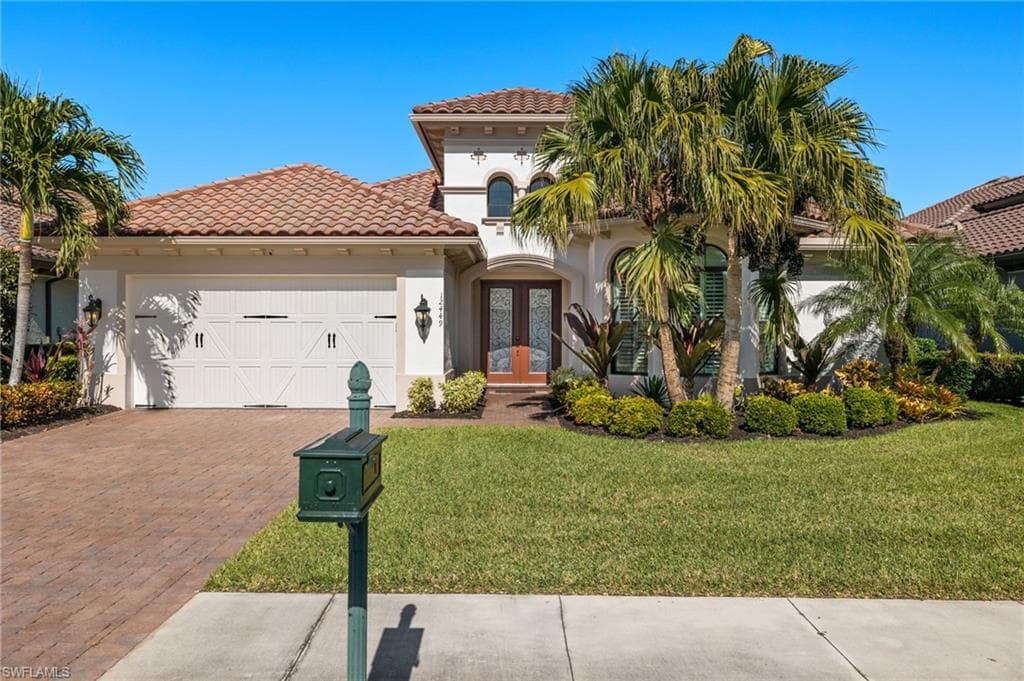 12449 Lockford Ln, Naples, FL 34120-26