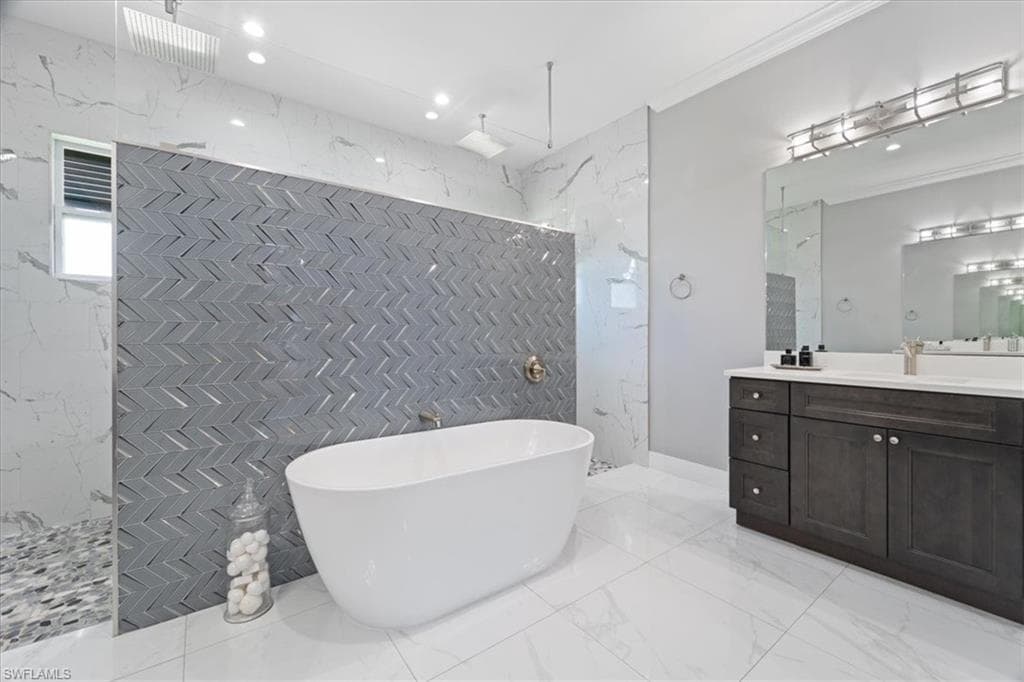 27289 Rue De Paix, Bonita Springs, FL 34135-21