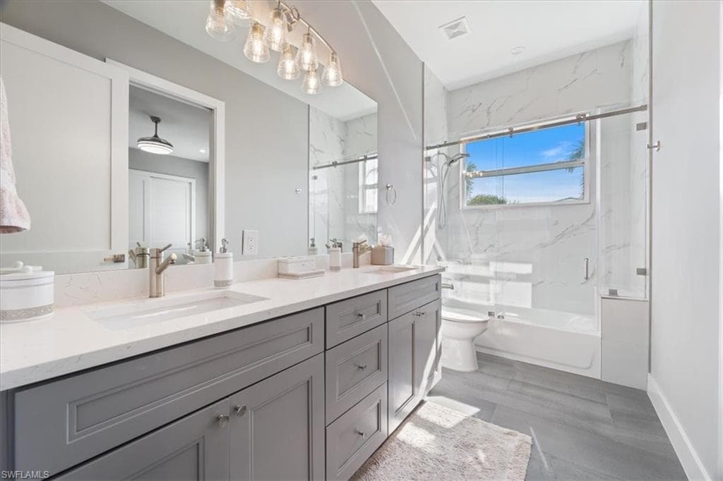 27289 Rue De Paix, Bonita Springs, FL 34135-25