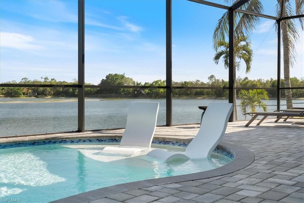 27289 Rue De Paix, Bonita Springs, FL 34135-1