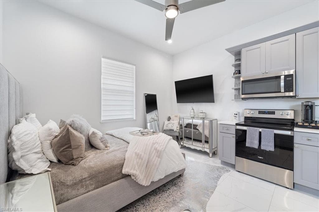 27289 Rue De Paix, Bonita Springs, FL 34135-35