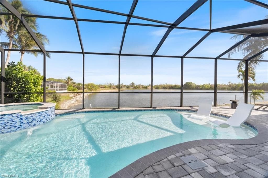 27289 Rue De Paix, Bonita Springs, FL 34135-2