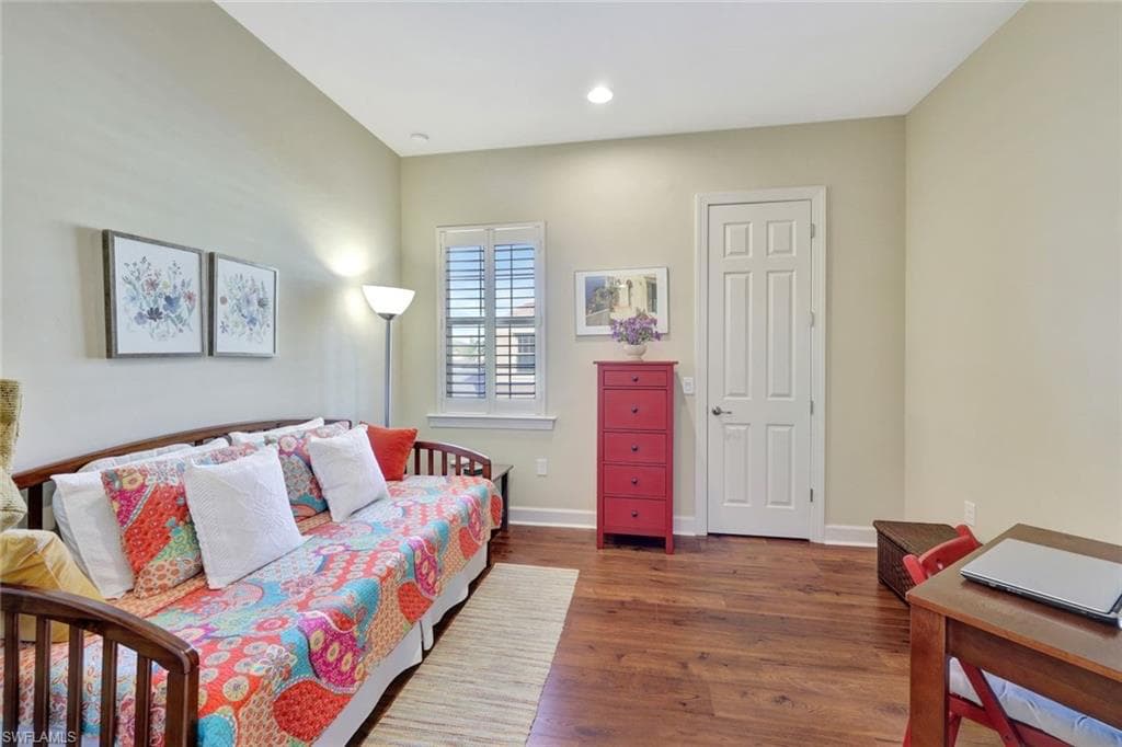 9532 Ironstone Ter 201, Naples, FL 34120-24