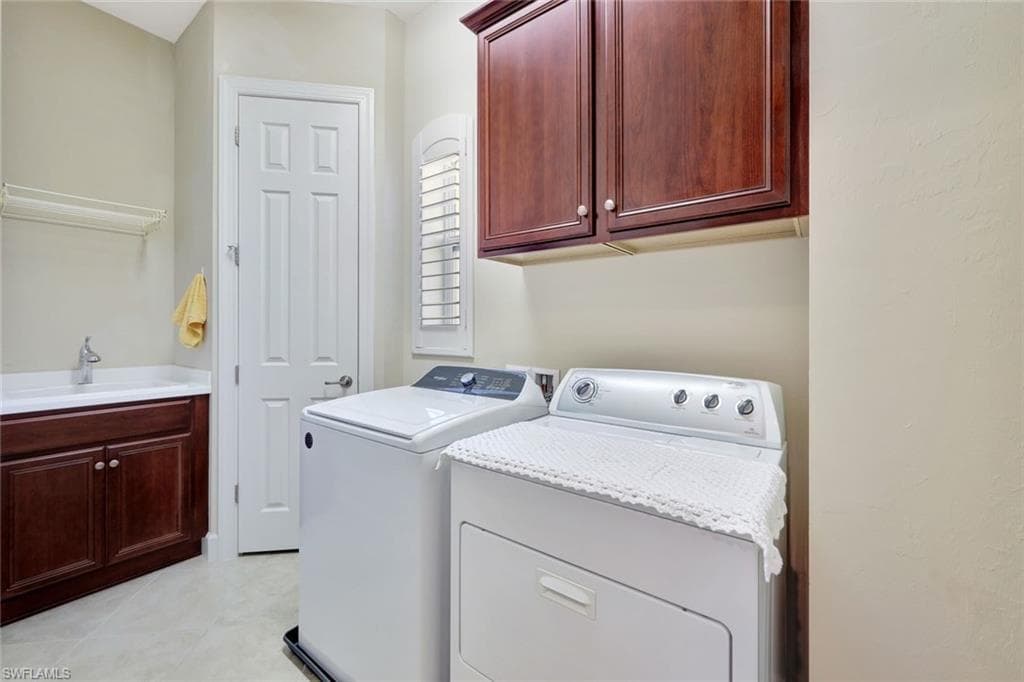 9532 Ironstone Ter 201, Naples, FL 34120-27