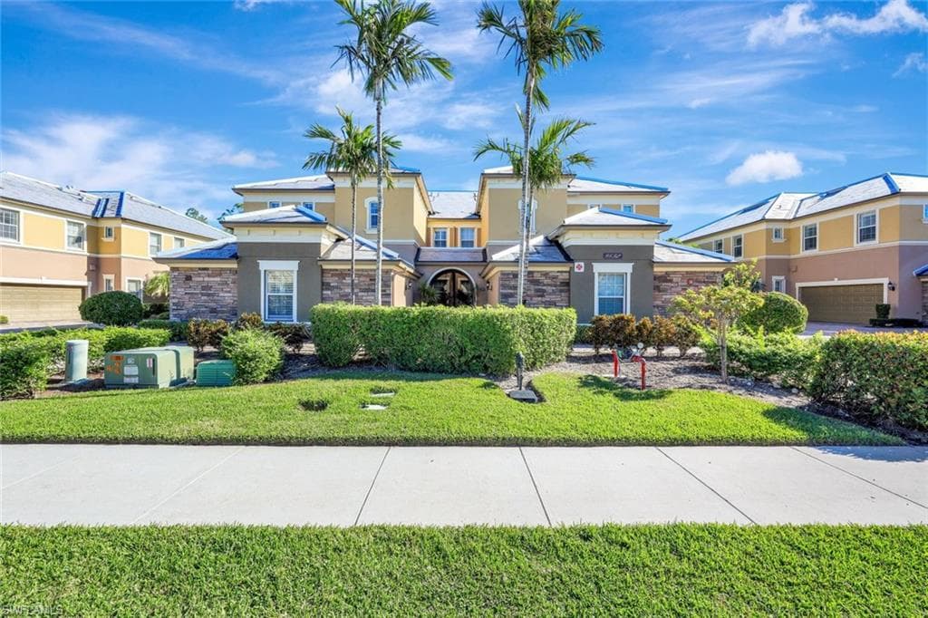 9532 Ironstone Ter 201, Naples, FL 34120-3