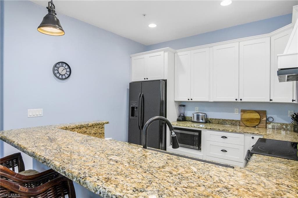 8949 Malibu St 303, Naples, FL 34113-13