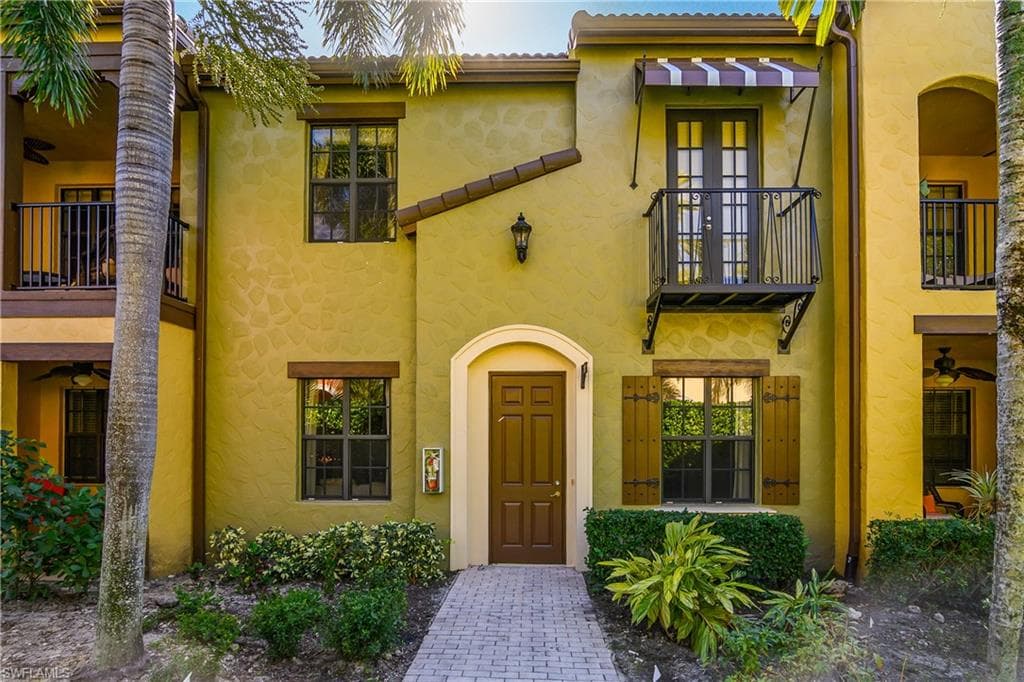8949 Malibu St 303, Naples, FL 34113-2