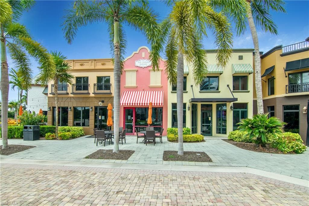 8949 Malibu St 303, Naples, FL 34113-44