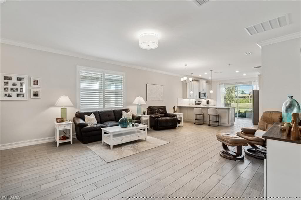 28255 Captiva Shell Loop, Bonita Springs, FL 34135-1