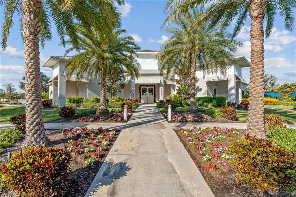 28255 Captiva Shell Loop, Bonita Springs, FL 34135-25