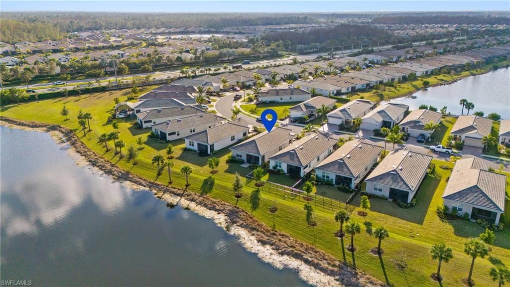 28255 Captiva Shell Loop, Bonita Springs, FL 34135-37
