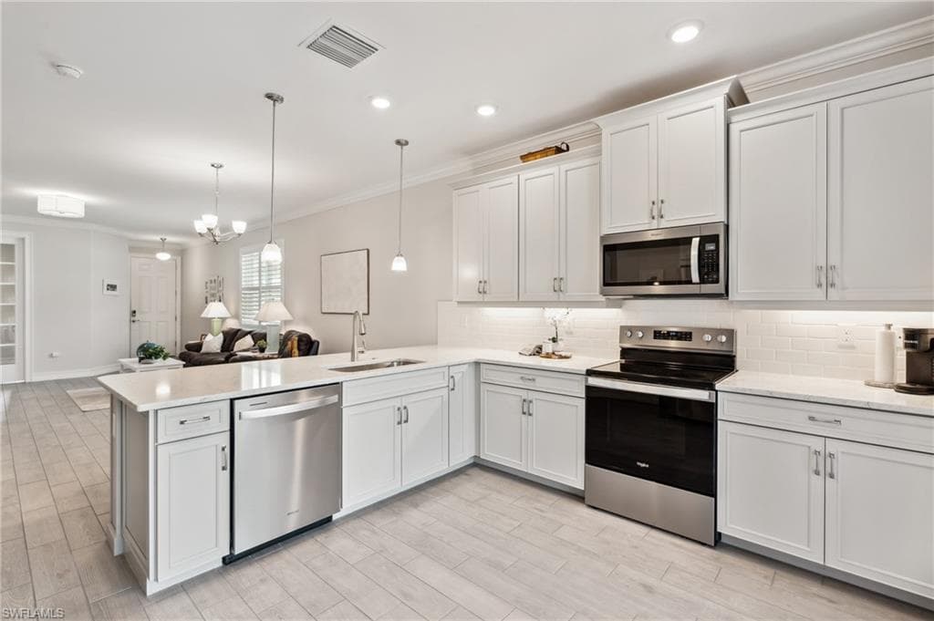 28255 Captiva Shell Loop, Bonita Springs, FL 34135-5