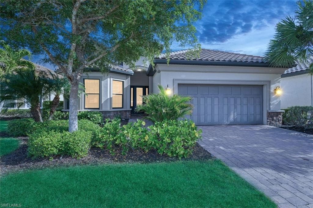 10234 Coconut Rd, Estero, FL 34135-3