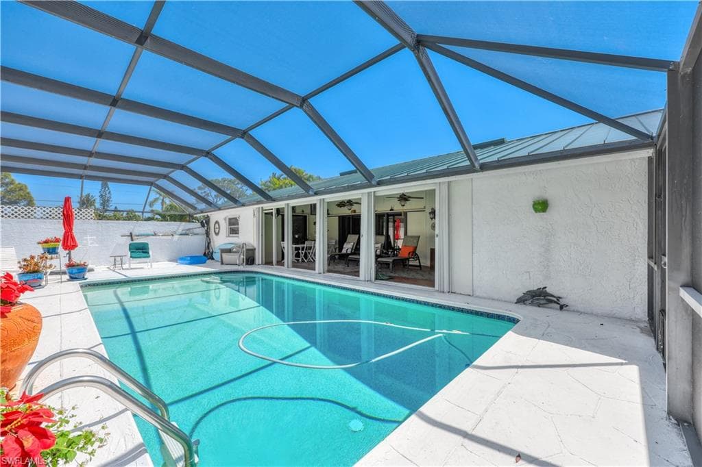 203 6th St W, Bonita Springs, FL 34134-38