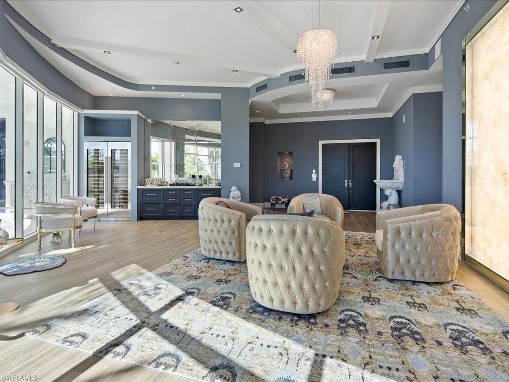 13665 Vanderbilt Dr 201, Naples, FL 34110-9