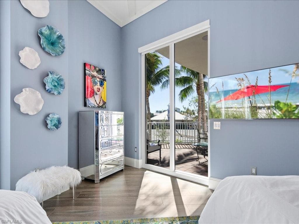 13665 Vanderbilt Dr 201, Naples, FL 34110-25