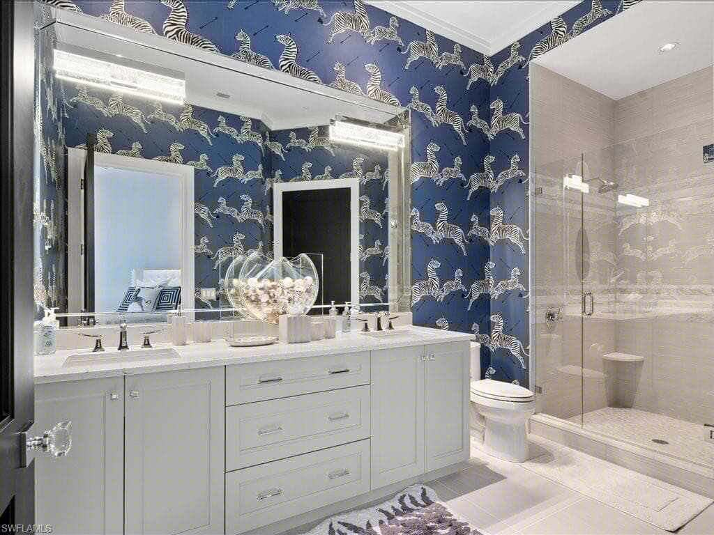 13665 Vanderbilt Dr 201, Naples, FL 34110-26