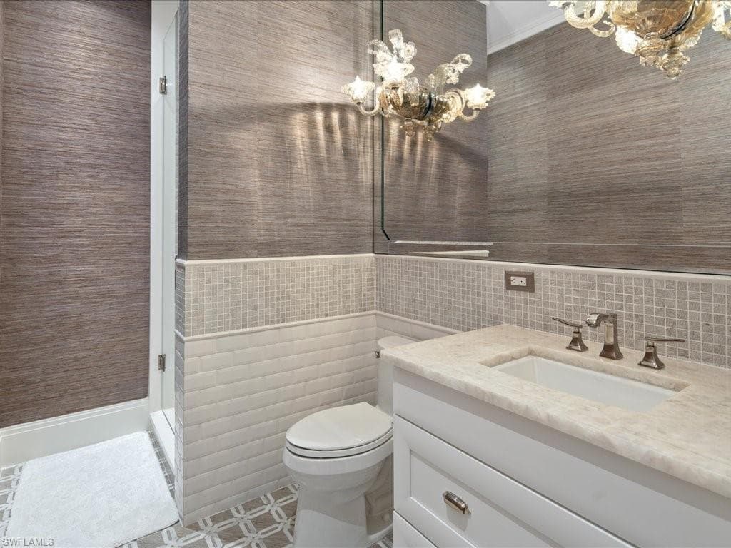 13665 Vanderbilt Dr 201, Naples, FL 34110-28
