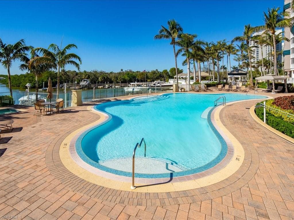 13665 Vanderbilt Dr 201, Naples, FL 34110-41