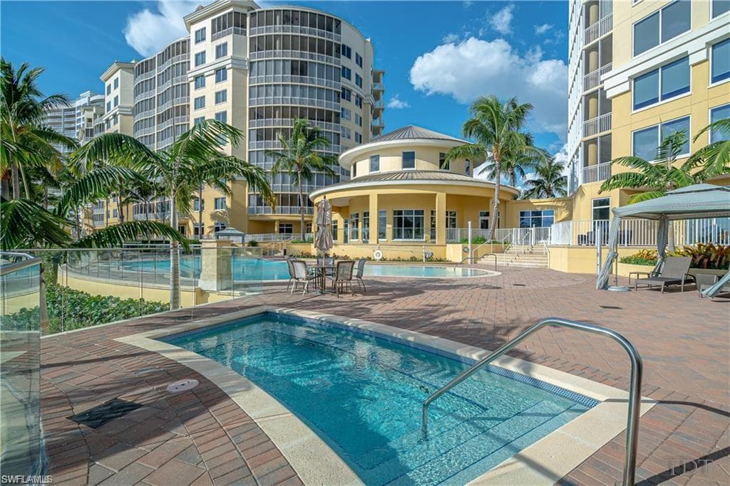 13665 Vanderbilt Dr 201, Naples, FL 34110-44
