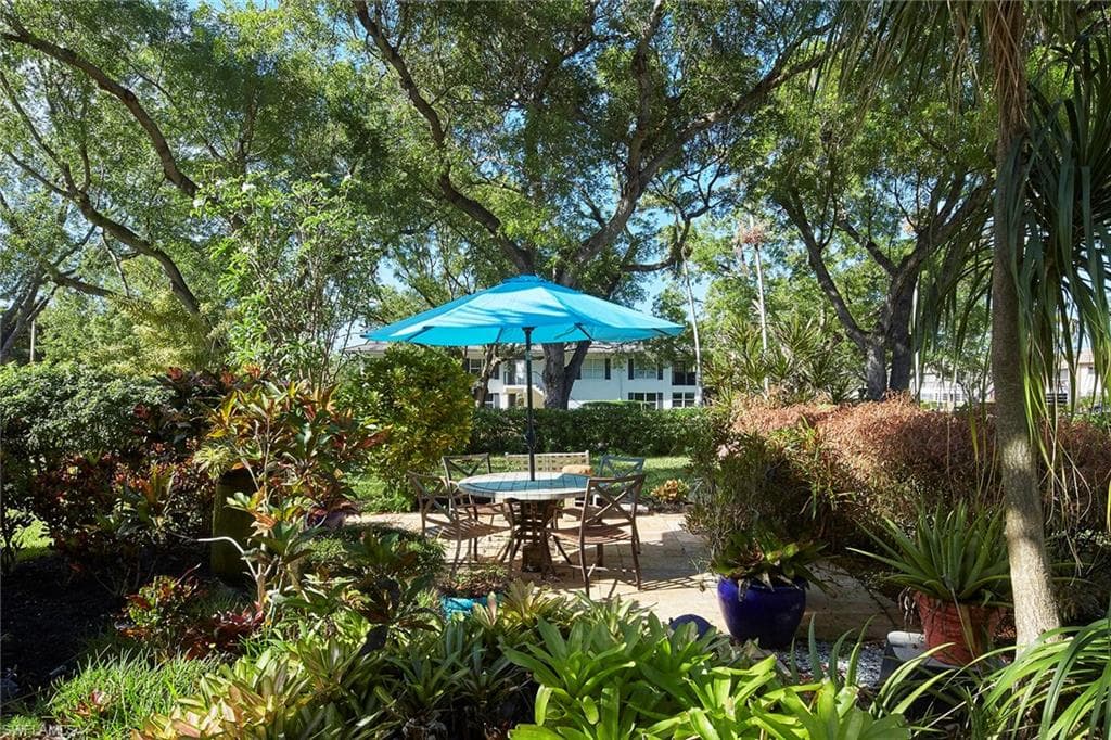1336 Crayton Rd 2, Naples, FL 34102-1