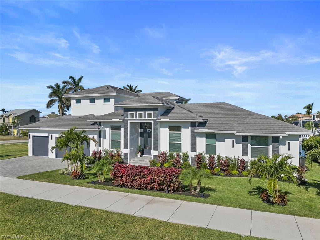 5 Covewood Ct, Marco Island, FL 34145-1