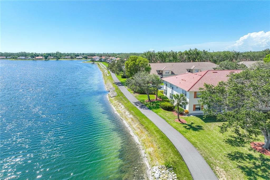 737 Landover Ct 102, Naples, FL 34104-8