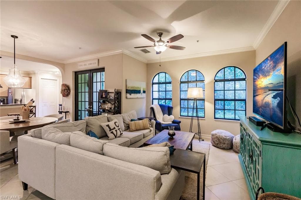 9153 Chula Vista St 13204, Naples, FL 34113-12