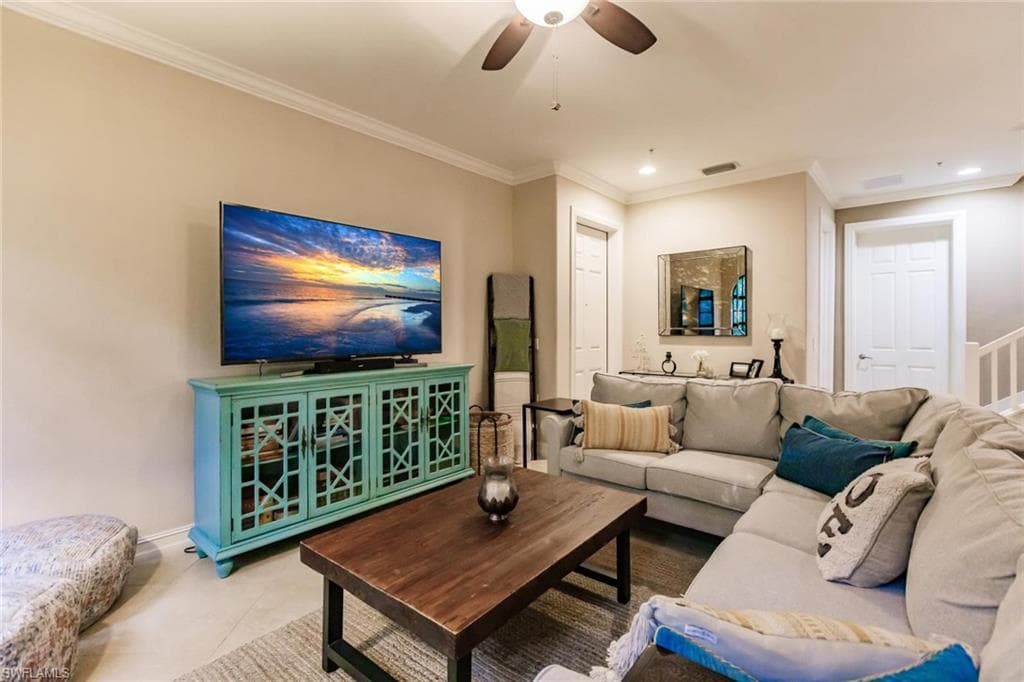 9153 Chula Vista St 13204, Naples, FL 34113-13