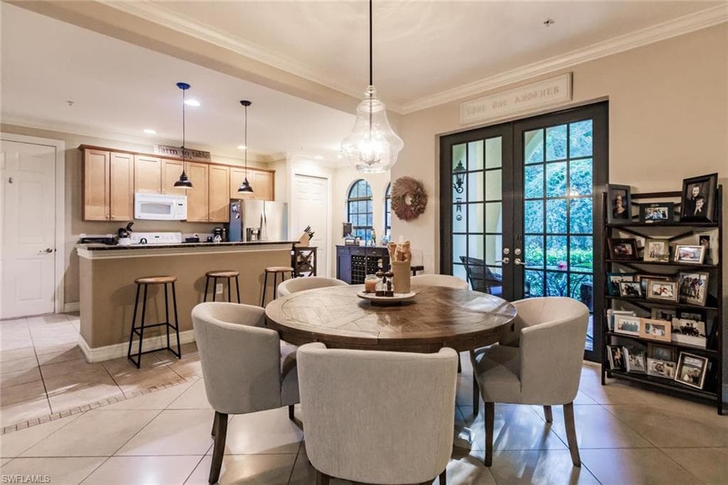 9153 Chula Vista St 13204, Naples, FL 34113-17