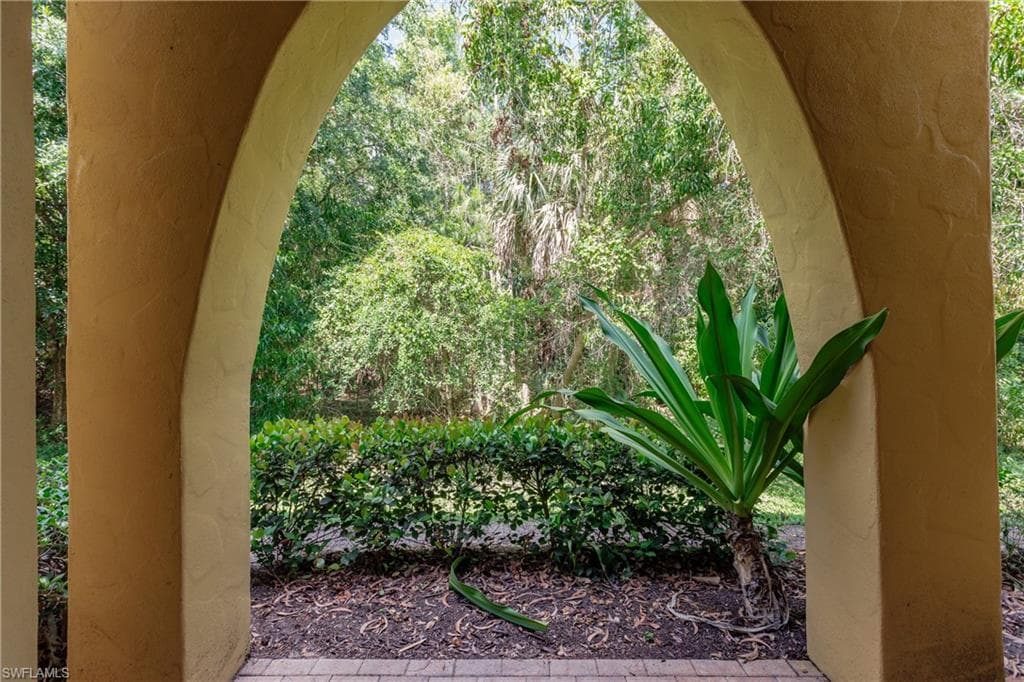 9153 Chula Vista St 13204, Naples, FL 34113-32