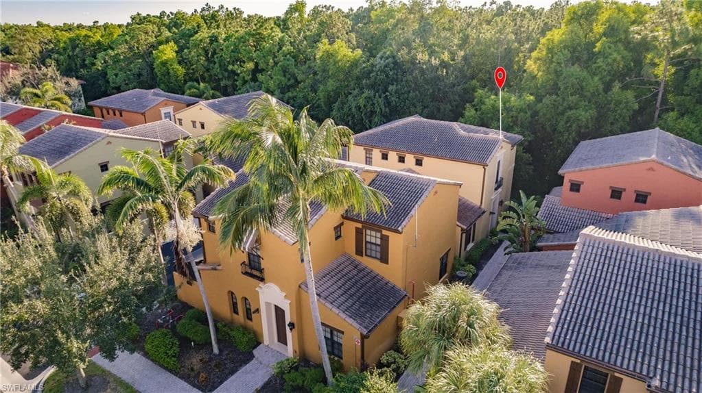 9153 Chula Vista St 13204, Naples, FL 34113-35