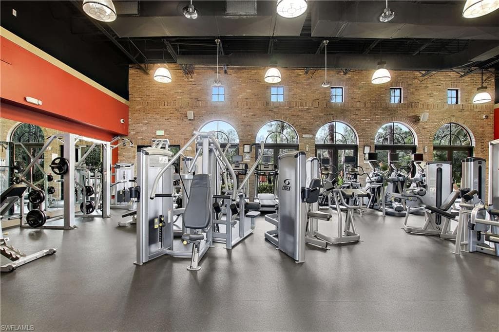 9153 Chula Vista St 13204, Naples, FL 34113-46