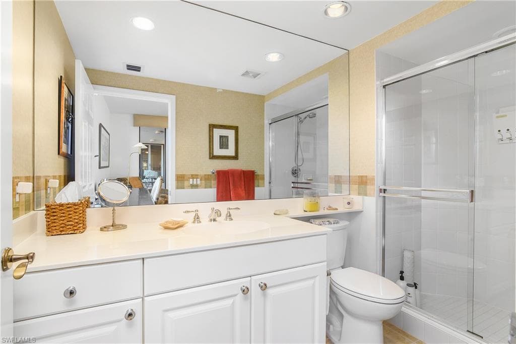 7225 Pelican Bay Blvd 203, Naples, FL 34108-22