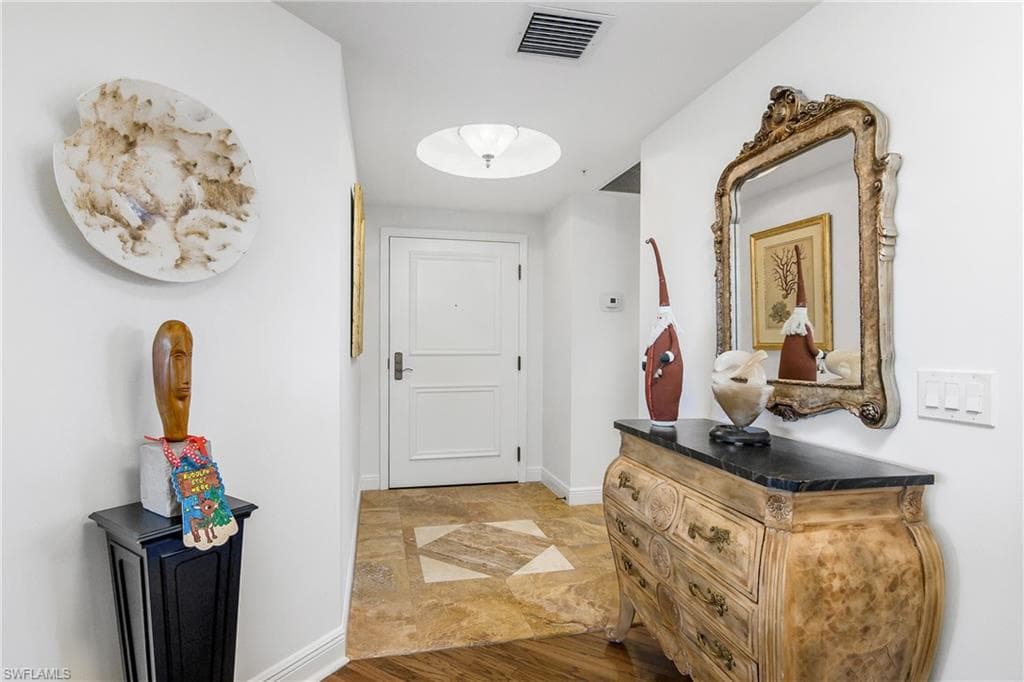 7225 Pelican Bay Blvd 203, Naples, FL 34108-4