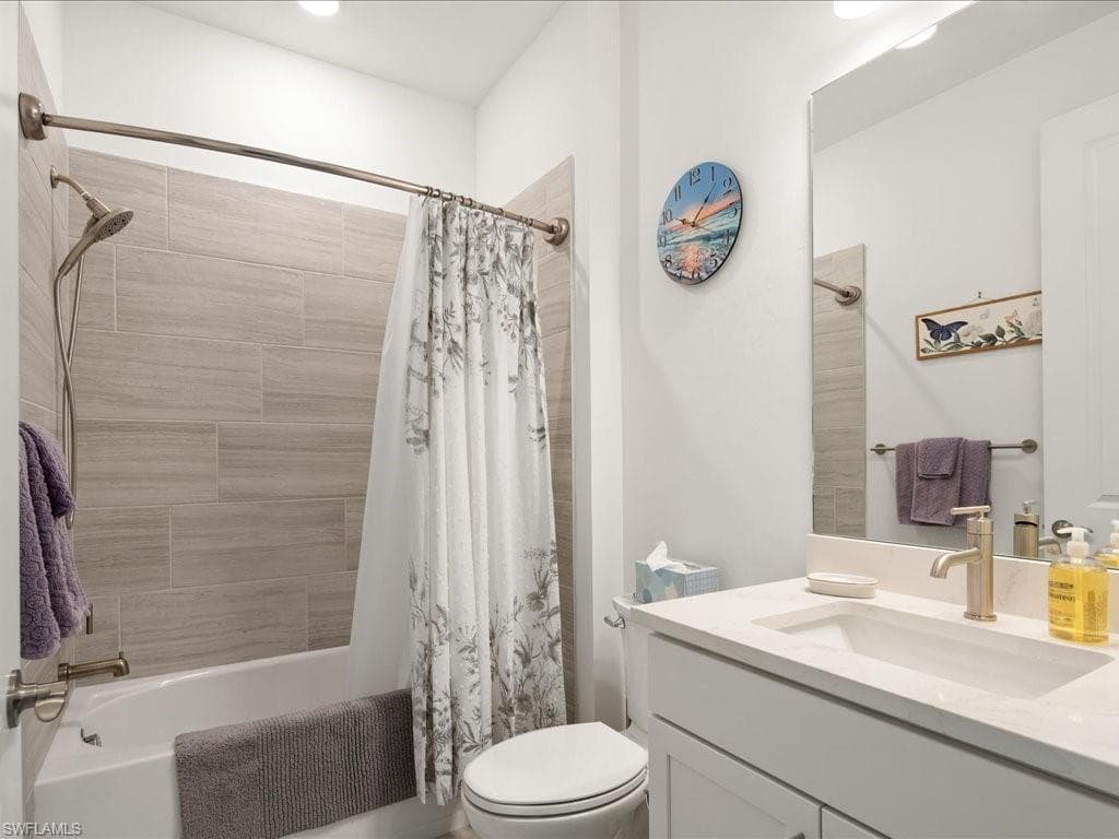 1778 Terreno Blvd, Naples, FL 34120-26