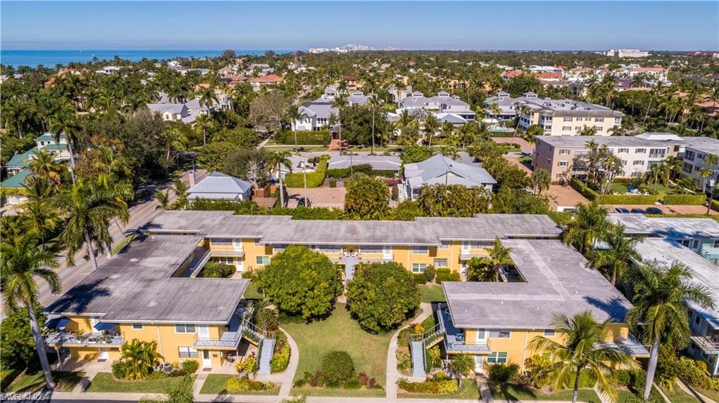 211 8th Ave S 211a, Naples, FL 34102-16